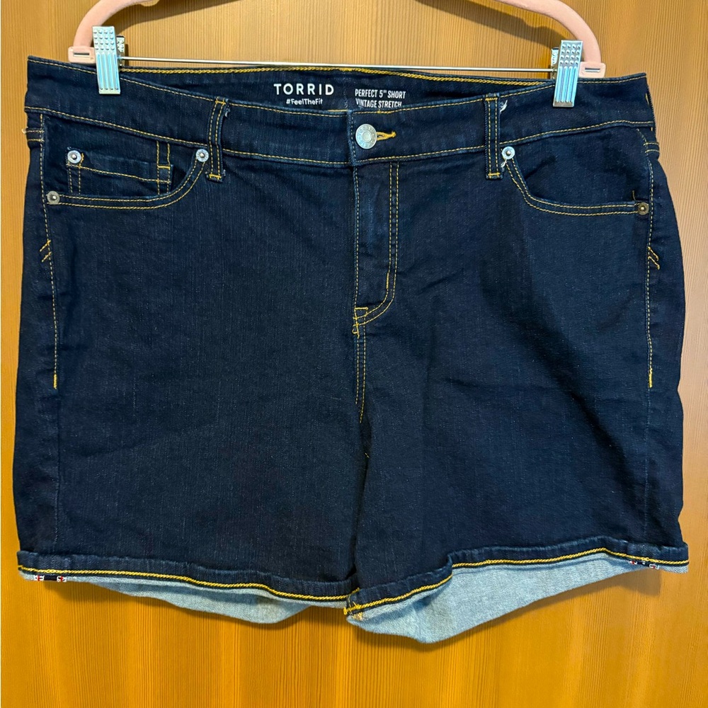 Vintage stretch 5 inch inseam